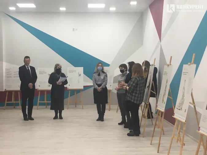 У Луцьку відкрили унікальну виставку про домашнє насильство (фото, відео)