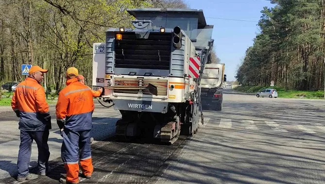 У Ківерцівській громаді ремонтують автошлях регіонального значення