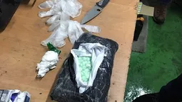 Члени ГО по боротьбі з корупцією везли через "Ягодин" партію екстазі та кокаїн (фото)