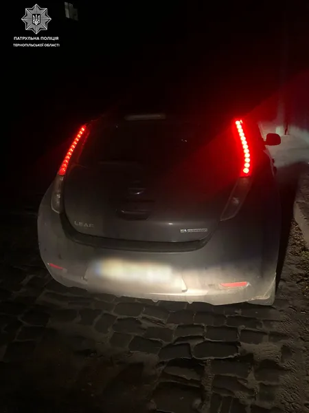 У Тернополі чоловік заявив у поліцію про викрадення авто, бо забув, де припаркувався (фото)
