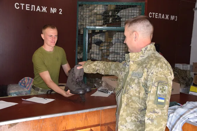 Волинських резервістів відправили на збори до Черкащини (фото)