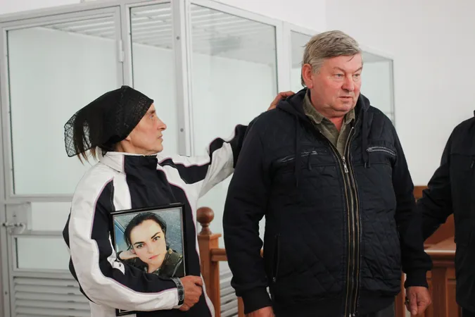 Піп не прийшов: як на Волині судили батька загиблої військової (репортаж, відео)