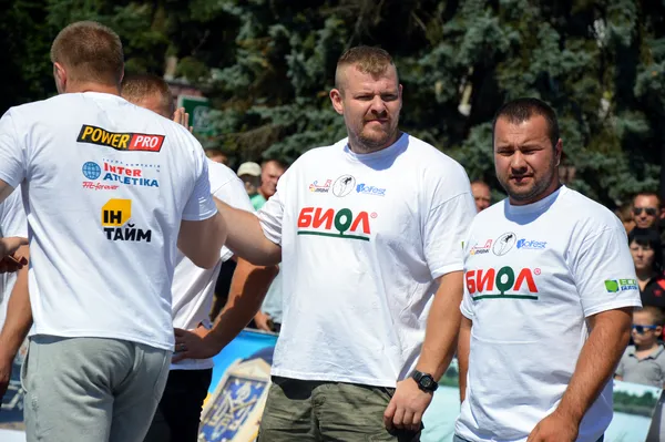 Pain and Gain: як у Луцьку богатирі били рекорди (фото, відео)