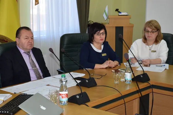 Одна заява – десять послуг: у луцькому ЦНАПі запускають проєкт «Е-малятко»