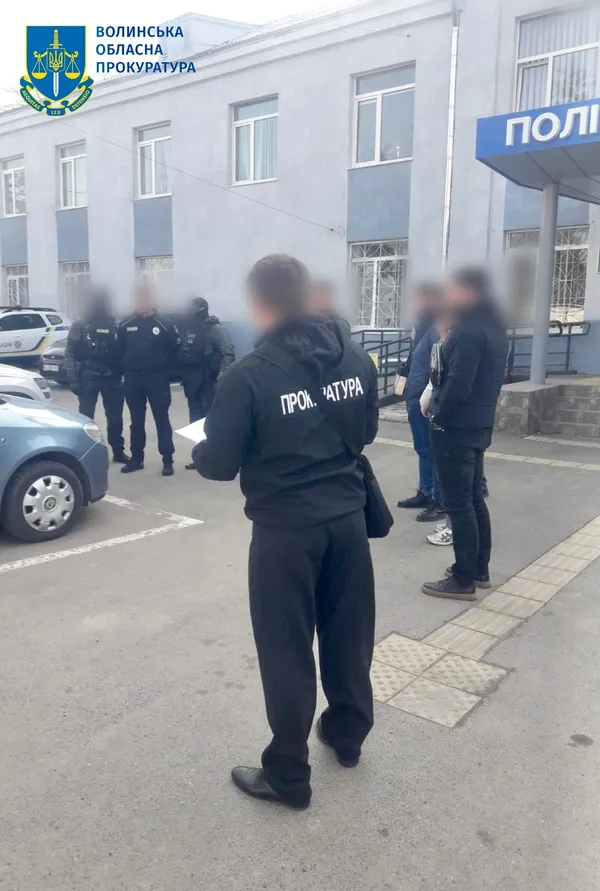 Арешт на майно та звільнення: на Волині судитимуть корумпованого поліцейського (фото)
