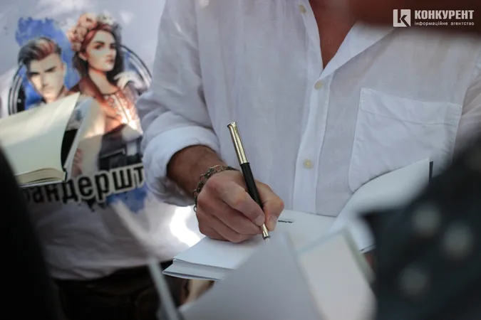 На «Бандерштаті» виступив Сергій Жадан: про що він говорив (фото, відео)