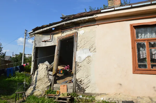 Напівзруйнований будинок на Кондзелевича, 20