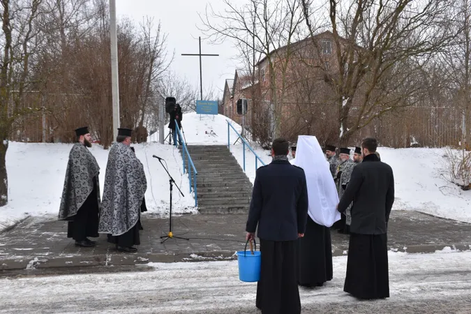 Битва під Крутами: в Луцьку вшанували пам’ять Героїв (фото)