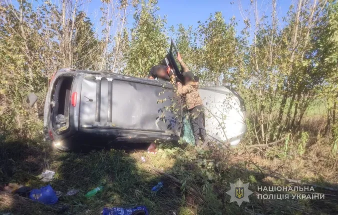 На Волині автівка з немовлям злетіла у кювет через п'яного водія