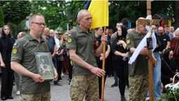 У Жидичині провели в останню дорогу захисника Олександра Каленюка (фото)