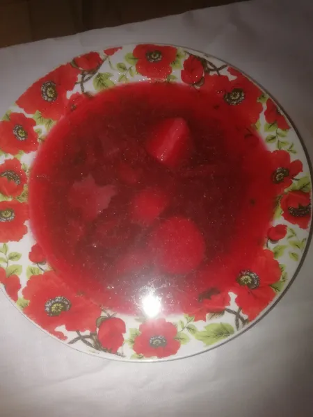 Показали, чим годують в'язнів Луцького СІЗО (фото)