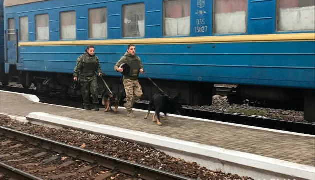 П'яний турист із Харкова «замінував» вокзал у Полтаві (фото)
