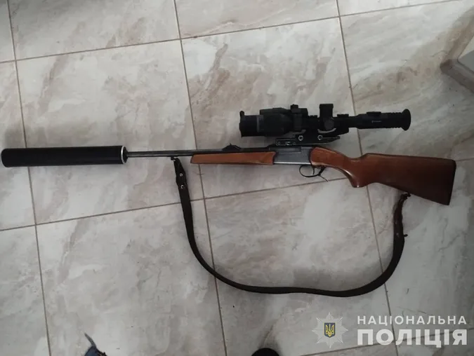 Продавав «зброю таємної дії»: поліція затримала 38-річного волинянина (фото)