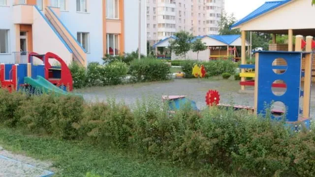 На вулиці Привокзальній забудовник обіцяє облаштувати дитячий садочок