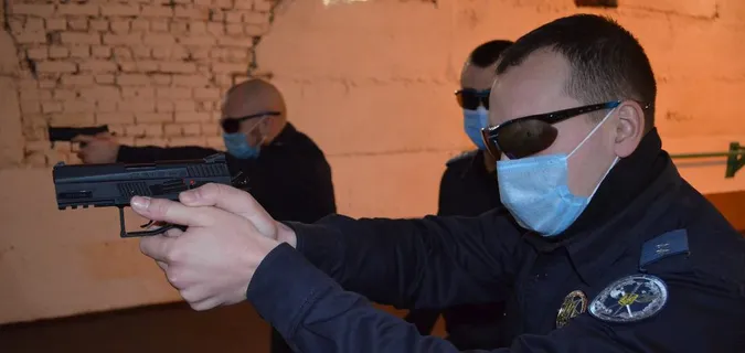 У луцькій школі стріляли бійці ССО (фото)