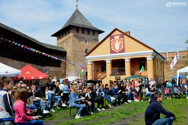 День 1: Чим частувалися та як розважалися містяни на Lutsk Food Fest (фото)