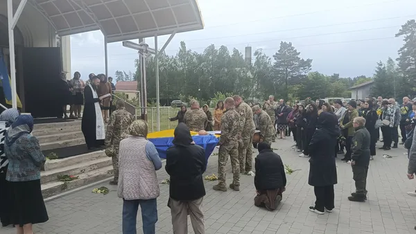 Помер на другий день після 45-річчя: на Волині попрощалися з підполковником Юрієм Халиком (фото)