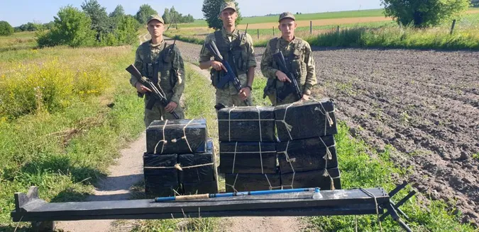 Стрілянина і втеча: на Волині ловили контрабандистів (фото)