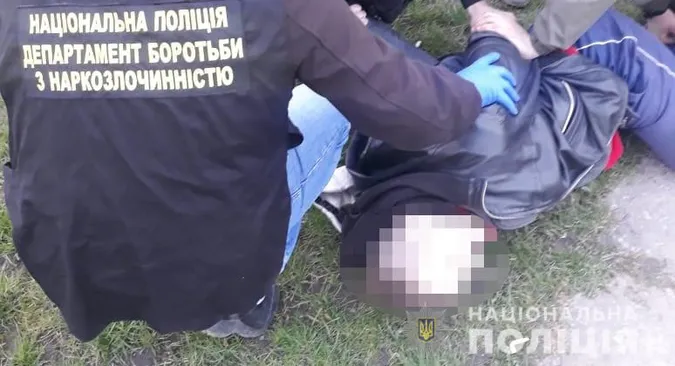 У Володимирі затримали досвідченого наркоторгівця (фото)