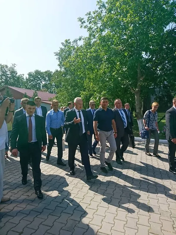 Прем'єр-міністр завітав на луцький завод «Мотор»
