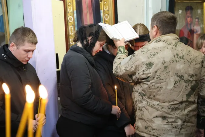 У Луцькій громаді попрощалися з полеглим Героєм Іваном Матвіюком (фото)