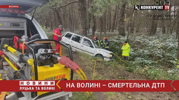 Смертельна ДТП на Волині – загиблого деблокували рятувальники (фото, відео)