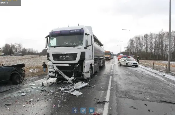 Погоня зі стріляниною: волиняни потрапили у жахливу аварію в Литві (фото)