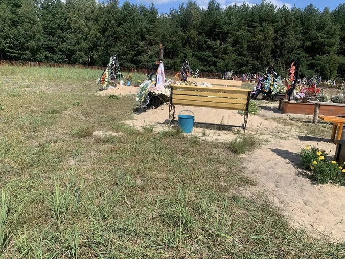 У Шацьку чиновники здійняли ґвалт через хаотичні могили: що коїться