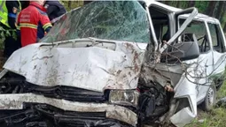 Авто – вщент: на Волині водій заснув за кремом та злетів у кювет (фото)