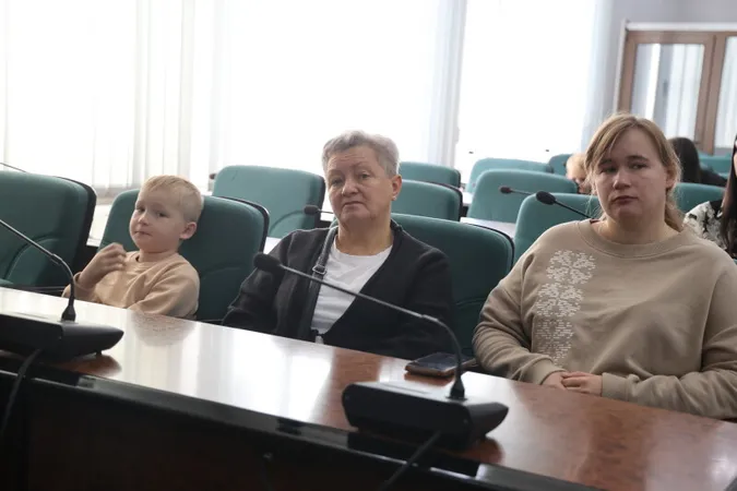 У Луцьку вручили державні нагороди родинам загиблих Героїв (фото)