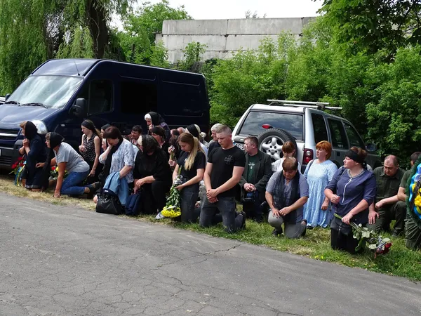Захищав свою землю з перших днів: на Волині провели в останню дорогу Сергія Карпука (фото)