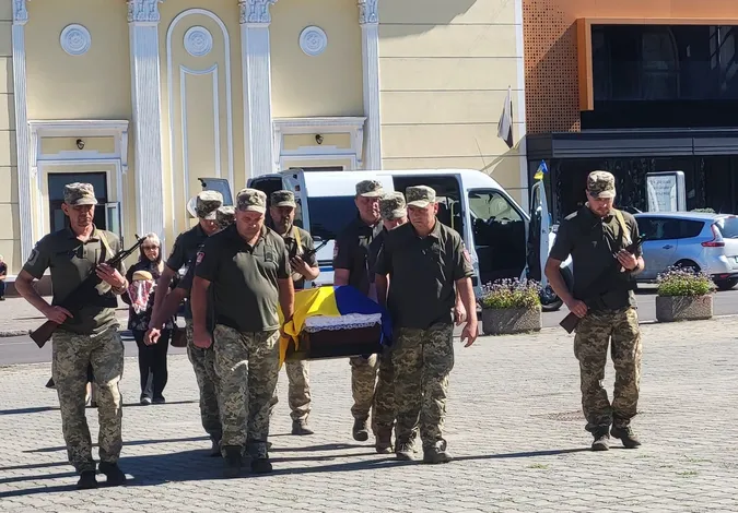 У Ковелі попрощались з Героєм Олегом Бортіком