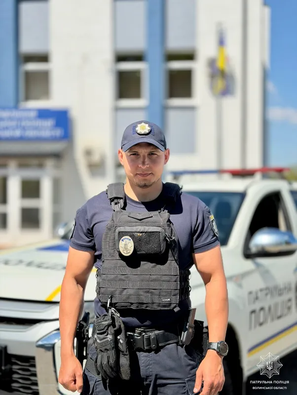 Була недалеко від місця прильоту: у Луцьку 8-річна дівчинка загубилася під час тривоги (фото)