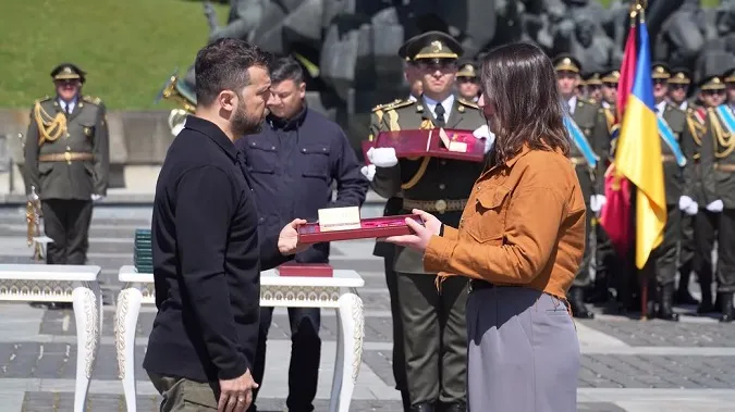 Зеленський вручив орден «Золота Зірка» рідним загиблого Героя України з Волині (фото)