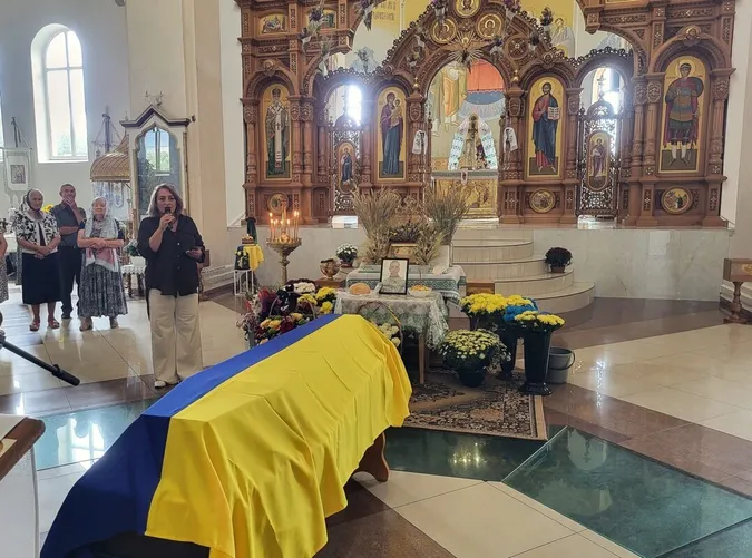 16 місяців очікувань: у Ковелі попрощалися із Захисником Русланом Нечипоруком (фото)