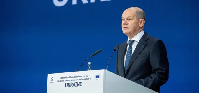 Відбудова України є одним із основних завдань, – Шольц