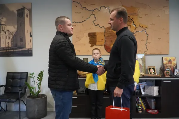 На Волині привітали звільненого з полону Дмитра Климовича (фото)