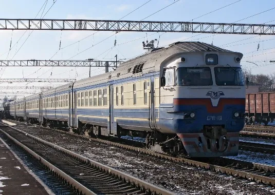 Поїзди курсуватимуть за новим графіком: деталі 