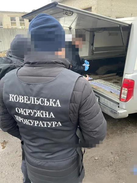 17 тисяч доларів за авто для ЗСУ: волинянин торгував гумдопомогою (фото)