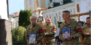 У Луцьку попрощалися з полеглими воїнами Володимиром Крачуновим та Валерієм Чайковським (фото)