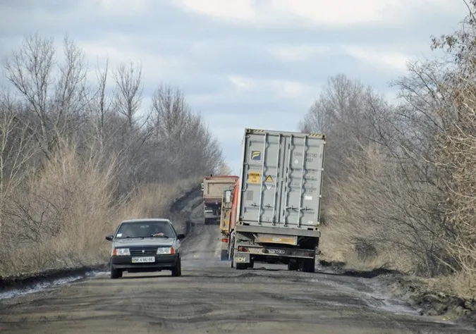 Автошлях на Волині поремонтують за 6 мільйонів