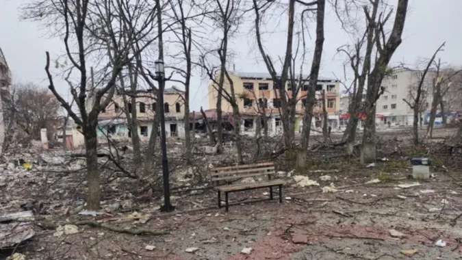 Ізюм майже стерто з лиця землі, жодних можливостей для доставки гуманітарної допомоги, – Денісова