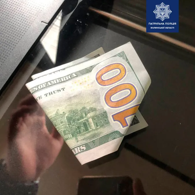 Попалися п'яними: на Волині двоє водіїв намагалися відкупитися від патрульних (фото)