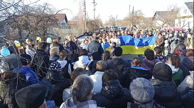 Батько сімох дітей і дідусь вісьмох онуків: додому на Волинь повернувся звільнений з полону воїн