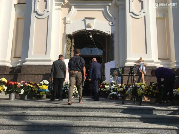 Лучани прощаються з Олексієм Веремійчиком у Свято-Троїцькому соборі (фото)