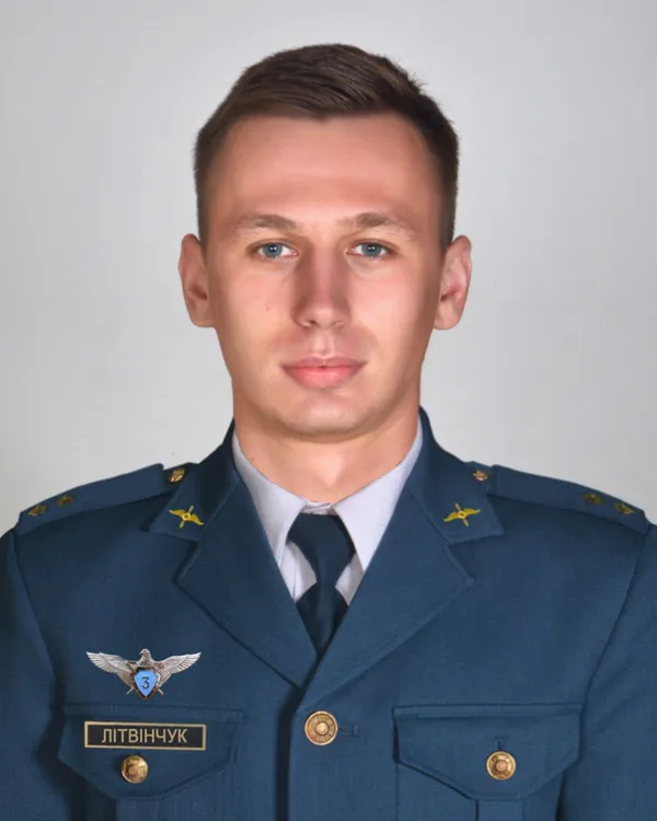Зеленський нагородив льотчика з Волині Дмитра Літвінчука (фото)
