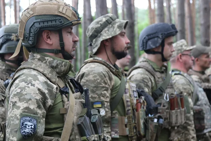Воїнам «князівської» бригади вручили нагороди з нагоди Дня Конституції (фото)