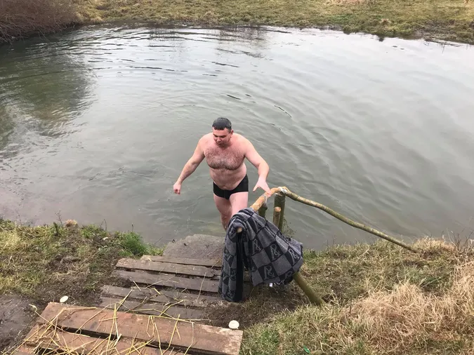 Як занурювалися волиняни в крижану воду (ФОТО, ВІДЕО)