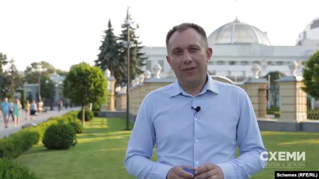 Хто кому брат: як, попри обіцянки, в команді Зеленського процвітає «кумівство» (фото, відео)