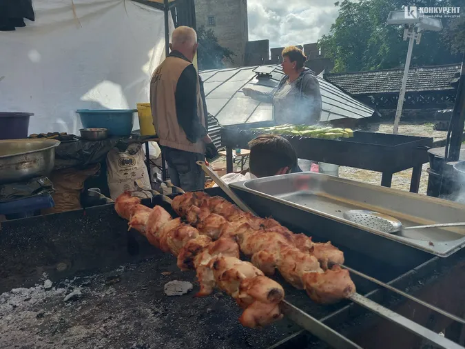 У Луцьку стартував фестиваль вуличної їжі Lutsk Food Fest (фоторепортаж)